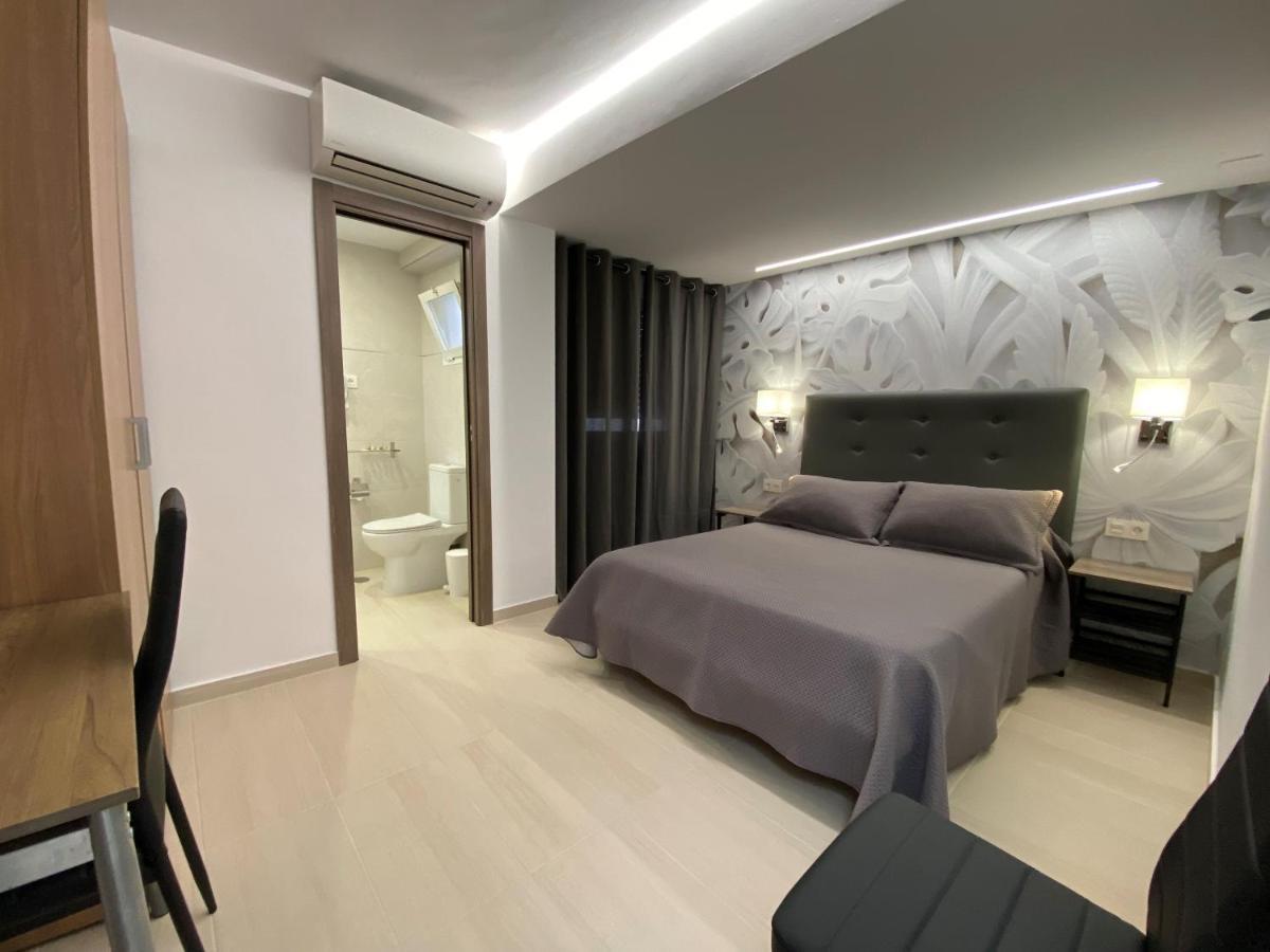 Hostal La Pilarica Marbella Eksteriør billede
