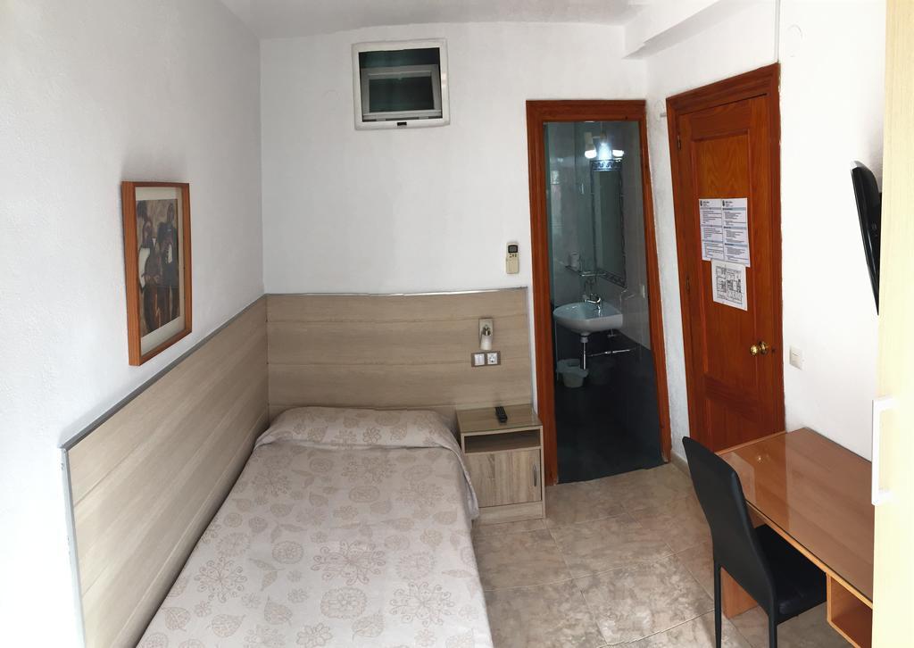 Hostal La Pilarica Marbella Eksteriør billede