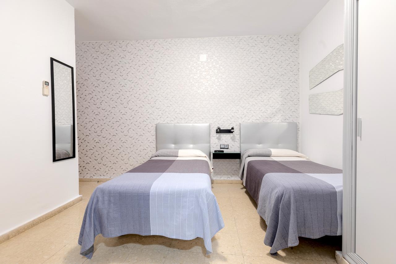 Hostal La Pilarica Marbella Eksteriør billede