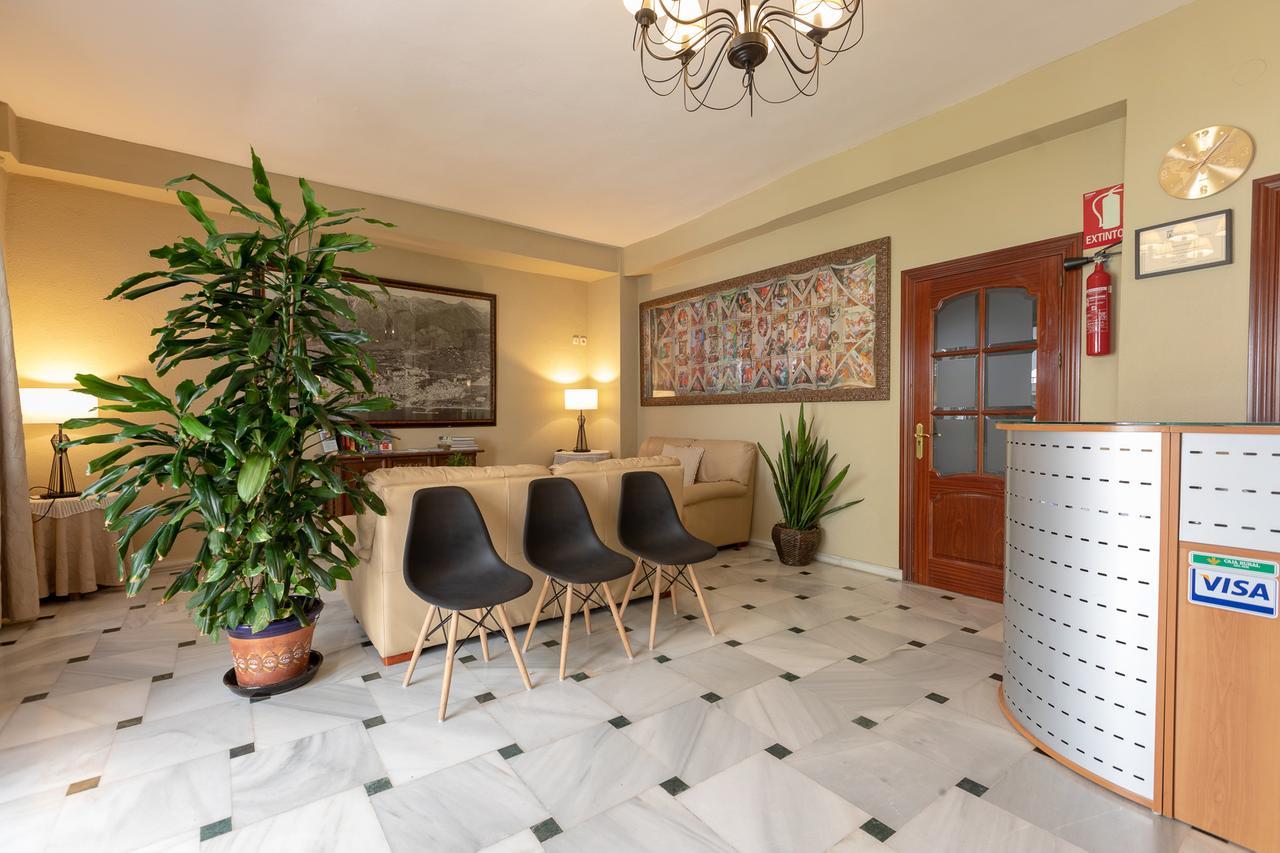 Hostal La Pilarica Marbella Eksteriør billede