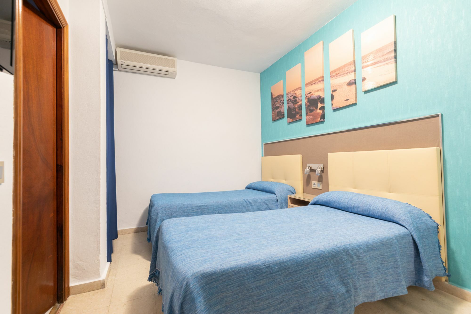 Hostal La Pilarica Marbella Eksteriør billede