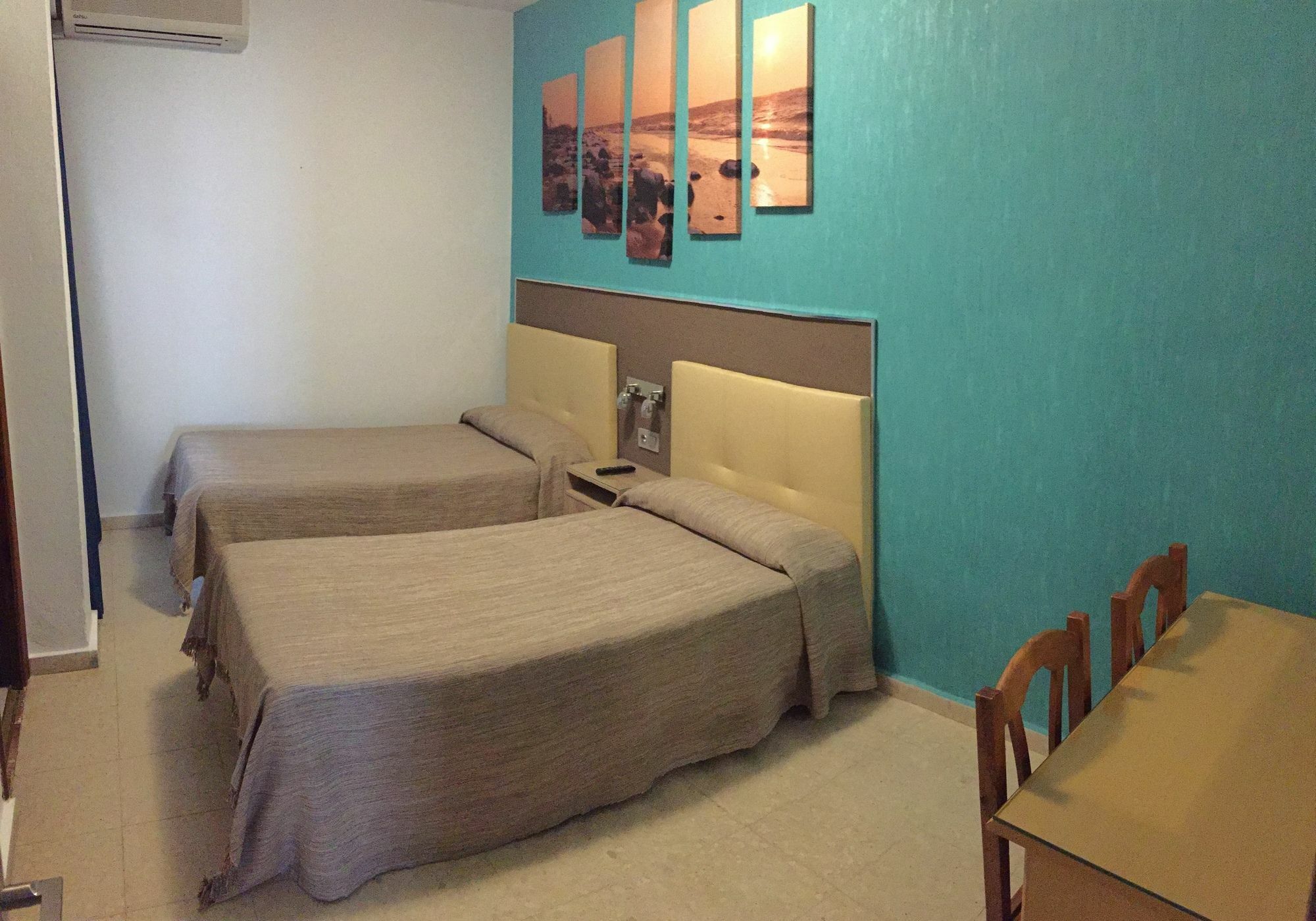 Hostal La Pilarica Marbella Eksteriør billede